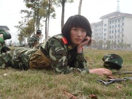 『忧蓝主播照片