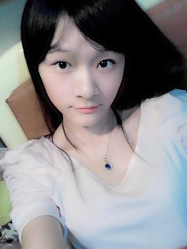 伍儿Alva主播照片