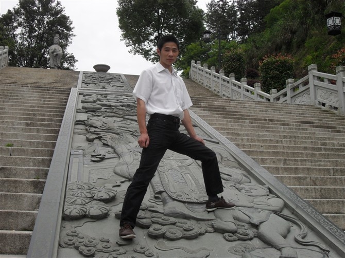 尐魚苗′的主播照片