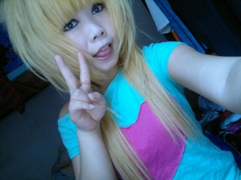 冷亚桂主播照片