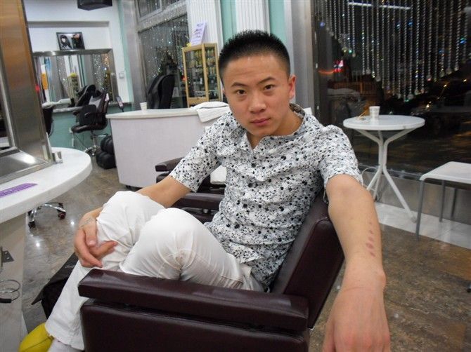 ？狂砍一條街？的主播照片