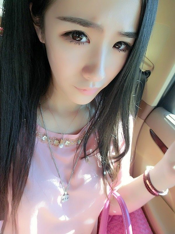 ┈┾三妹︶ㄣ的主播照片