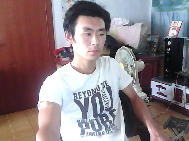 公孙浩伟的主播照片