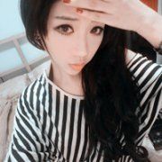 じ☆撕著嘴微笑☆じ的主播照片