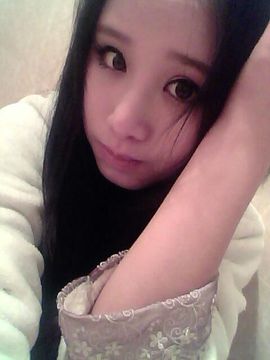 嗯哼Joan主播照片