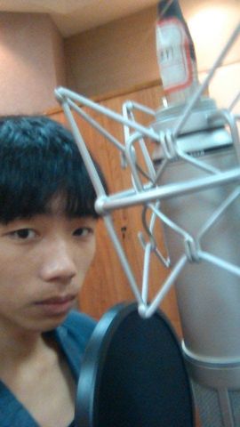 陈智平主播照片