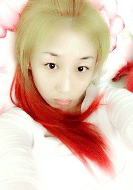 小哥老婆瑶瑶主播照片