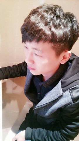 犹蓝的沧情主播照片