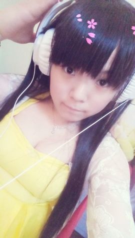 画房间号879898主播照片