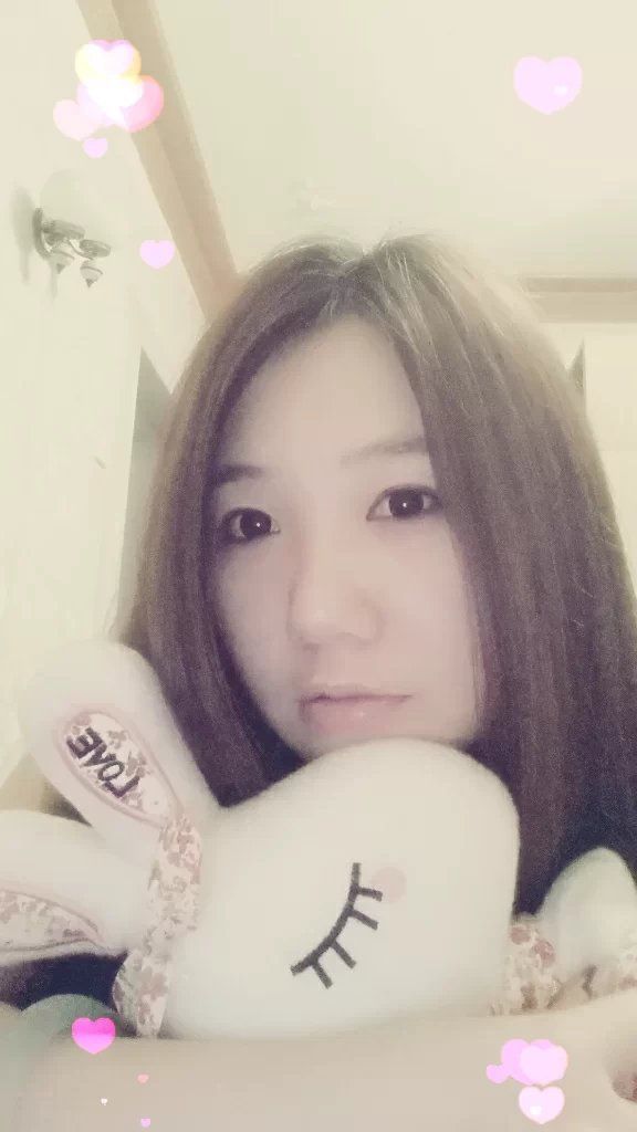 ╃素瑾?挽歌?つ的主播照片