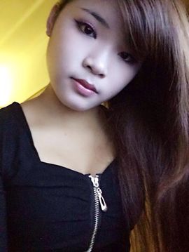 美人系月月主播照片