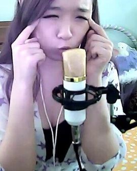 Hy丶小言主播照片