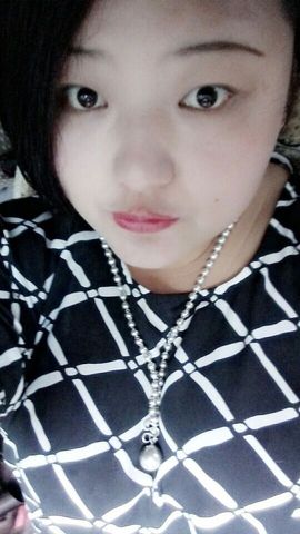木子齐齐主播照片