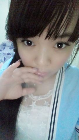 画房间号879898主播照片