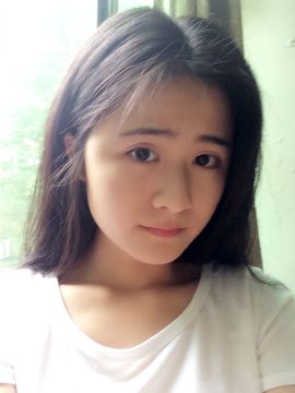 年年的小龙龟主播照片