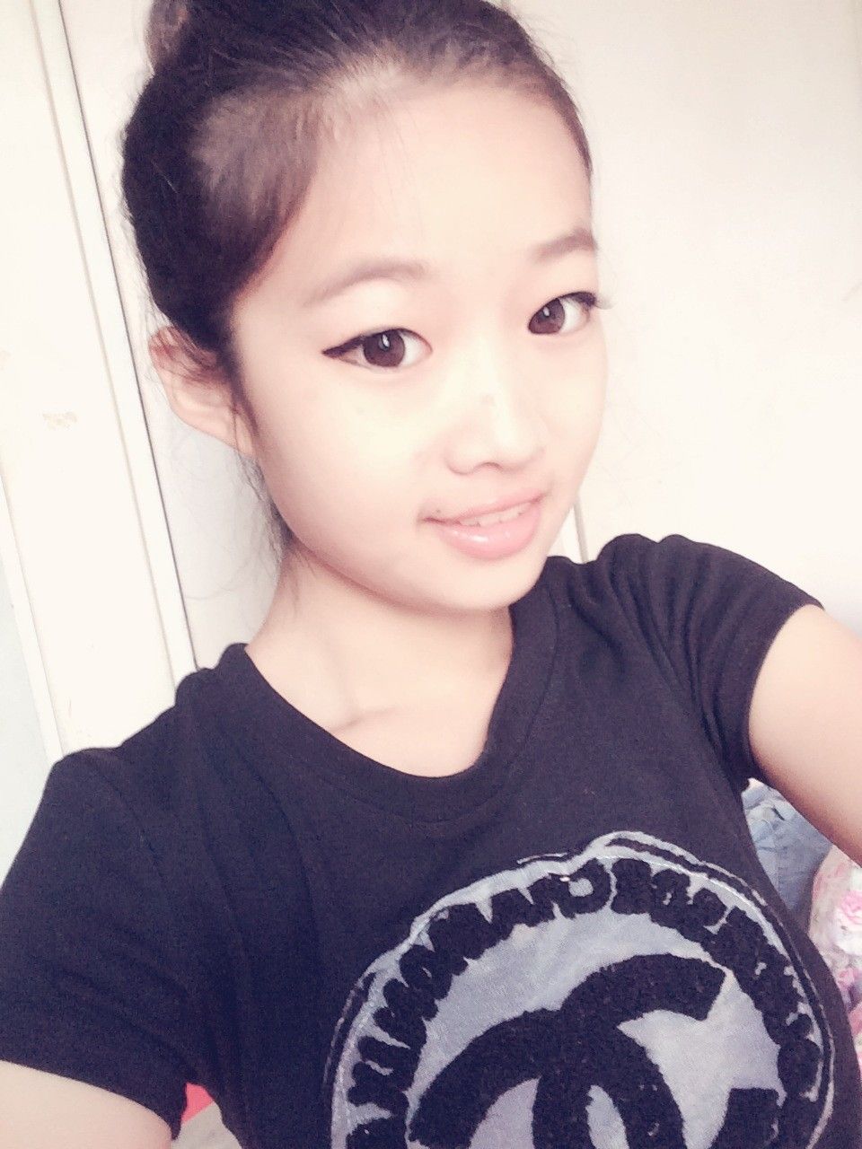 SMILE^^泡小错主播照片