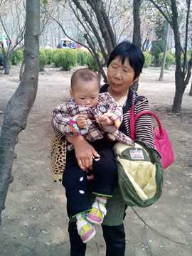 马艳娟主播照片