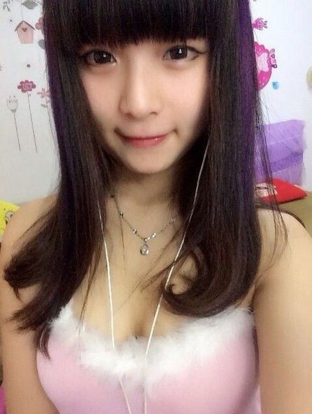 股市里的鹰的图片