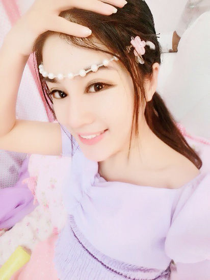 小meme佳成妹妹的主播照片