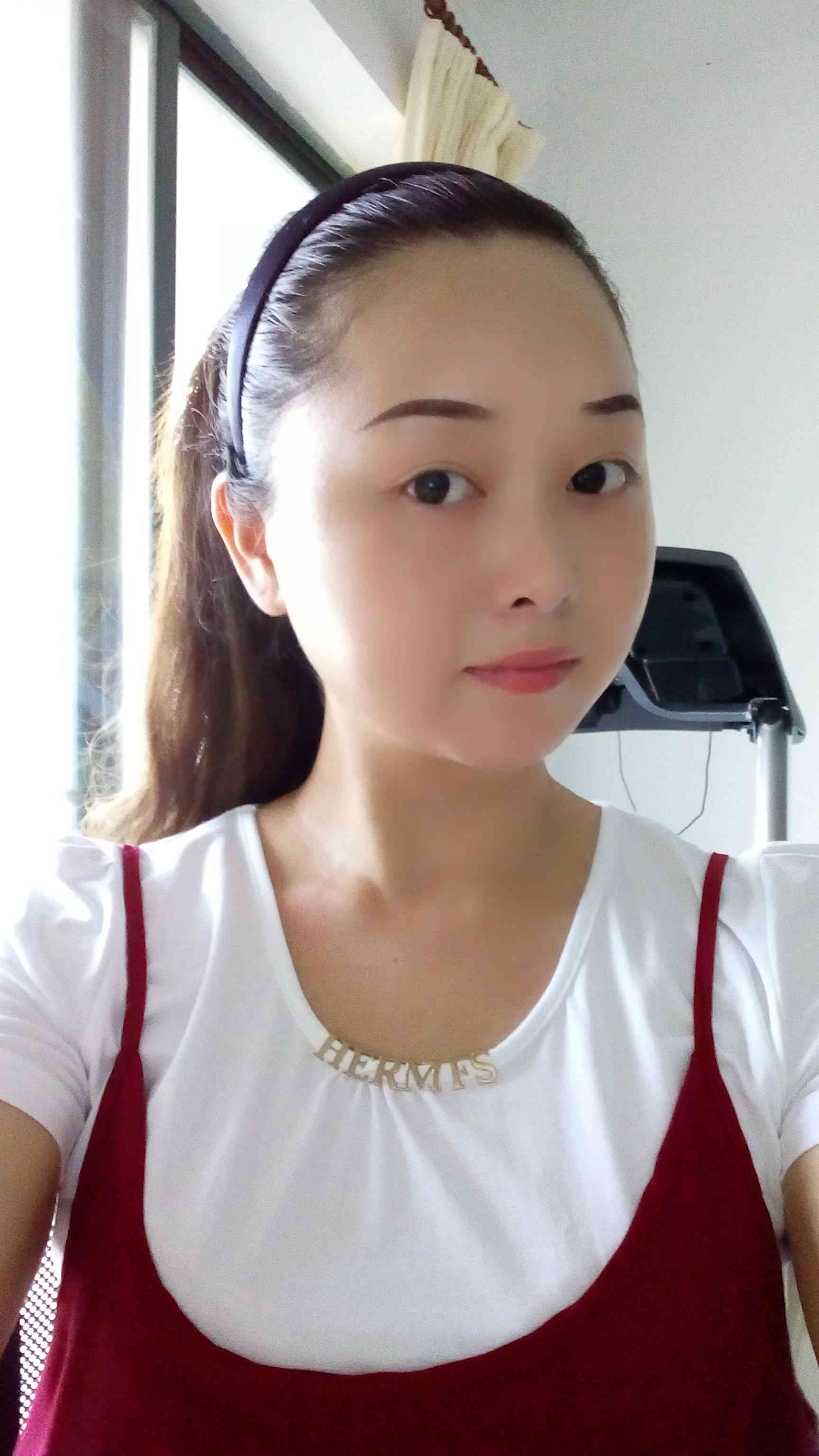 回憶哩縂諟帶著傷的主播照片