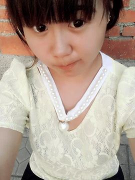 筱艺丶狠拽主播照片