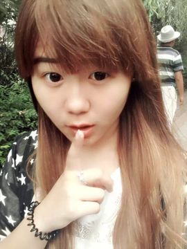 筱艺丶狠拽主播照片