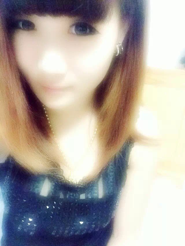 5B98188D01主播照片
