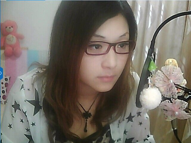 _.依依兰兮‘的主播照片