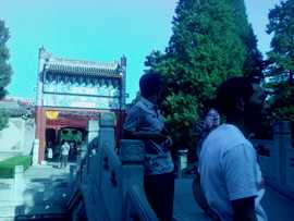 玉龙文华五度传媒主播照片