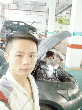 刘万害先生主播照片