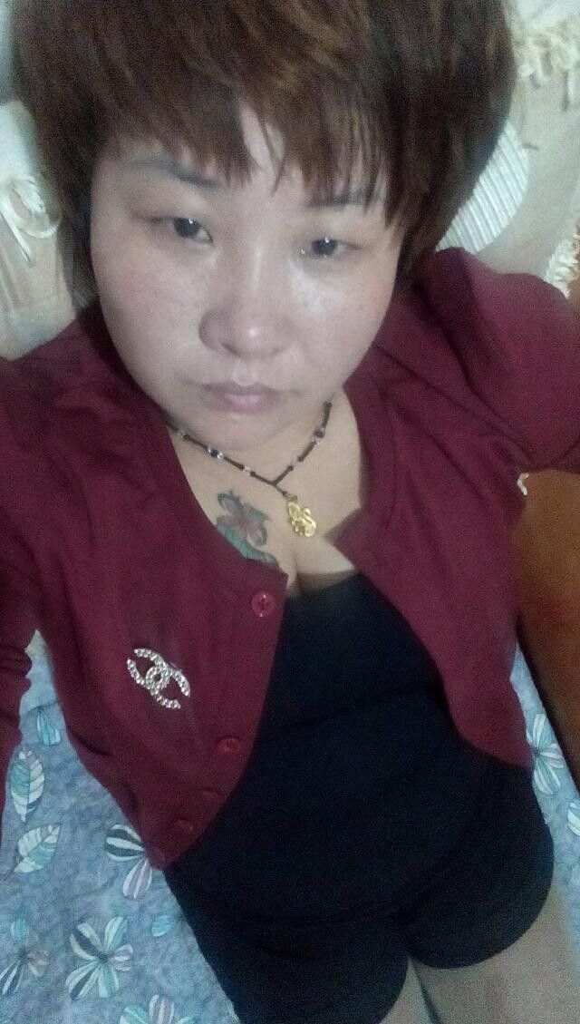性感的娃他妈的主播照片