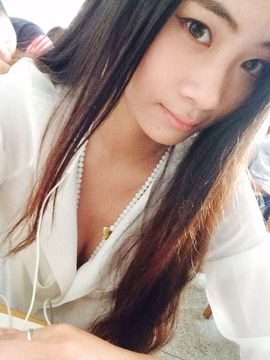 c浅月主播照片