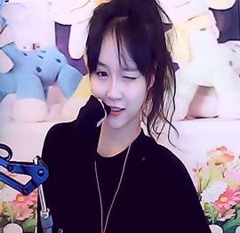 -貝貝主播照片