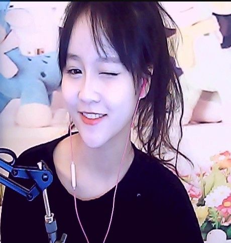 -貝貝主播照片