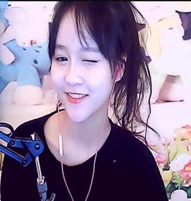 -貝貝主播照片