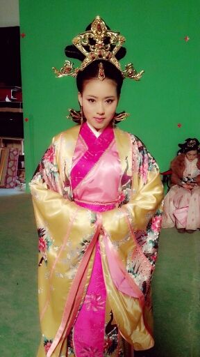 じ?萱萱ssゞ的主播照片