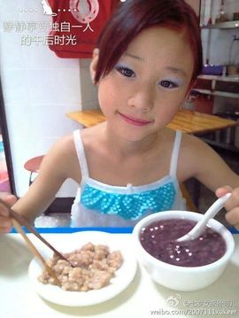 七岁女孩徐可儿主播照片