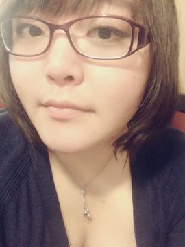 粘哒哒主播照片
