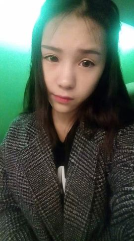 飘小零*主播照片