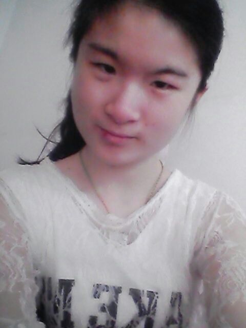 小坤家❤小眼睛i的主播照片