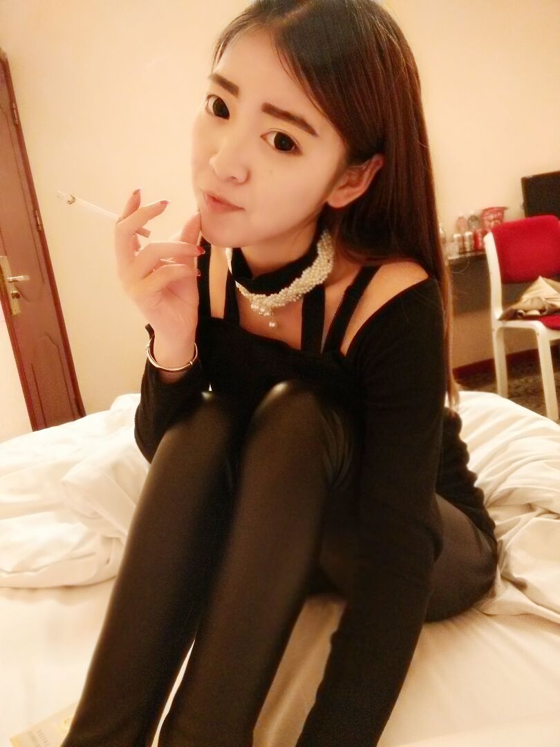 莫兮儿的主播照片