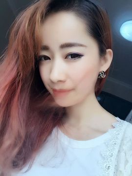 柳冰冰只会傻傻唱歌主播照片