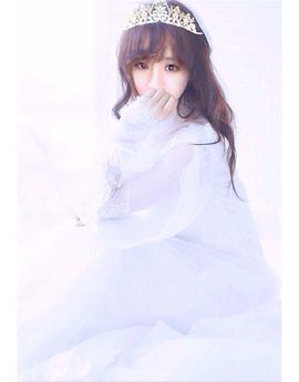 小鱼儿小白鲨主播照片