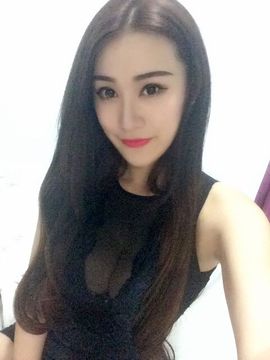 白妹yiiiღ主播照片