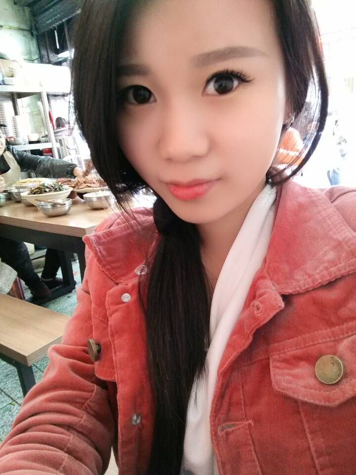 星洛洛的主播照片