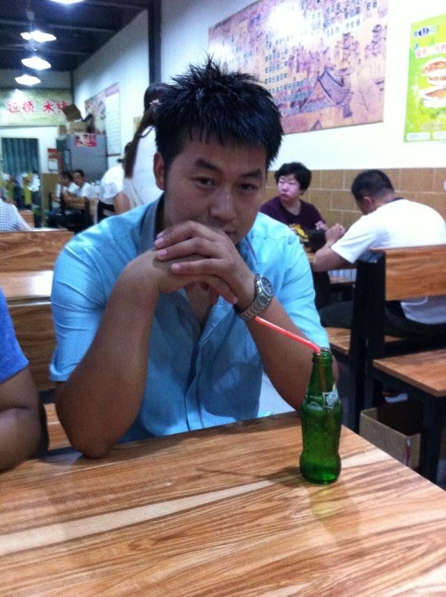 真情豪歌的主播照片