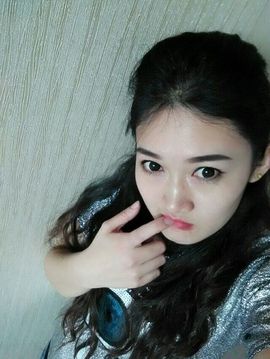 我是艺宝主播照片