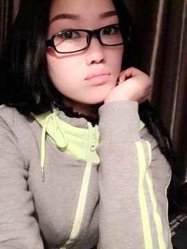 紫诺吖主播照片