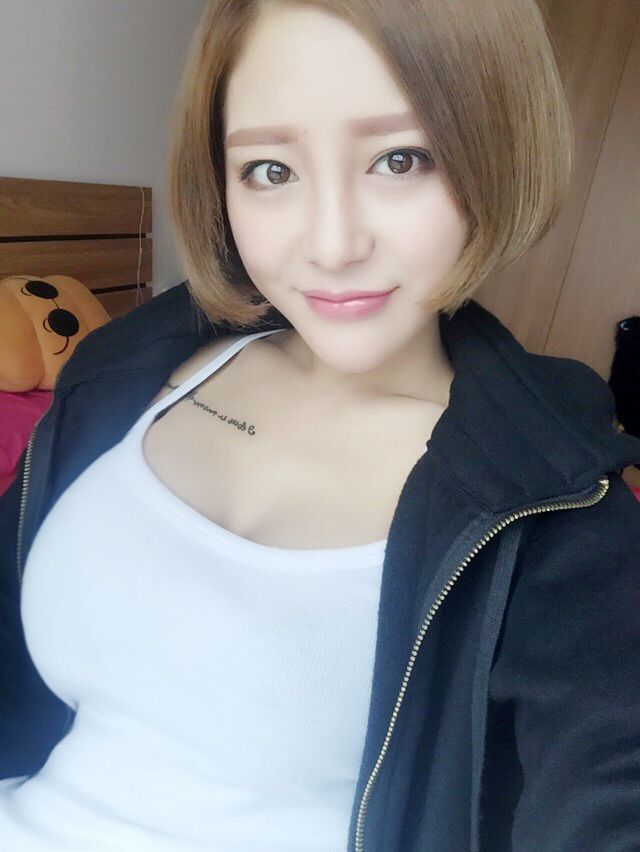 小熙悦灬☪小熙悦灬☪的主播照片