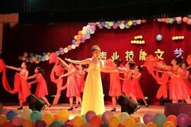 丫头唱歌给你听主播照片